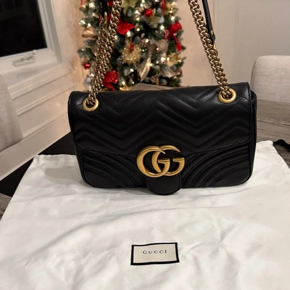 Gucci Black Quilted Marmont w/Gold Hardware - Picture 2 of 16